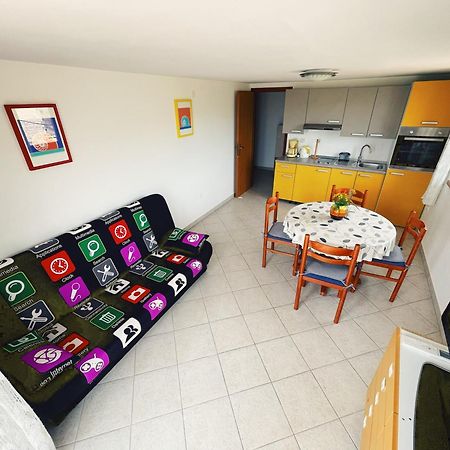 Apartments Kordic Vis Kültér fotó
