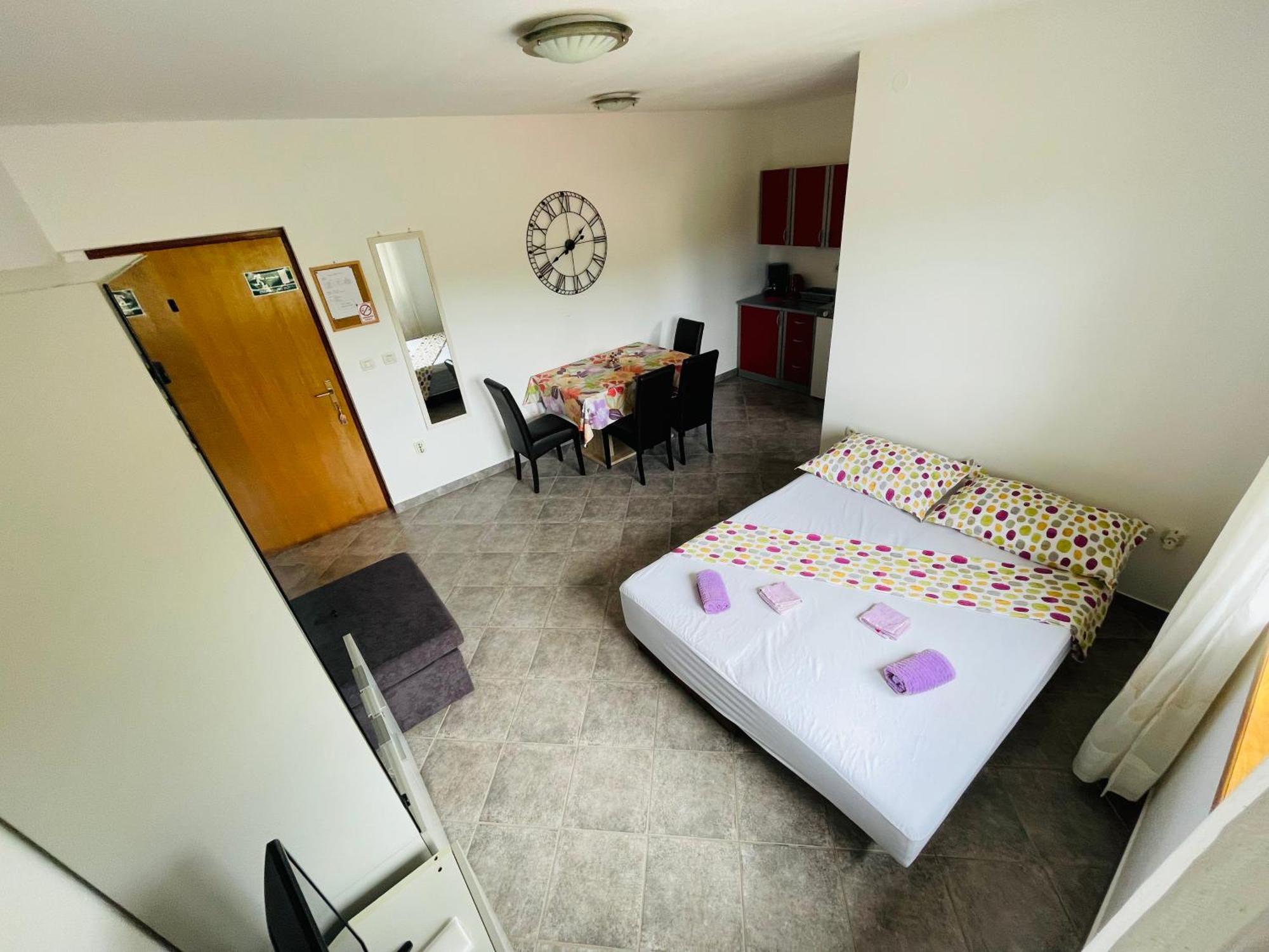 Apartments Kordic Vis Kültér fotó